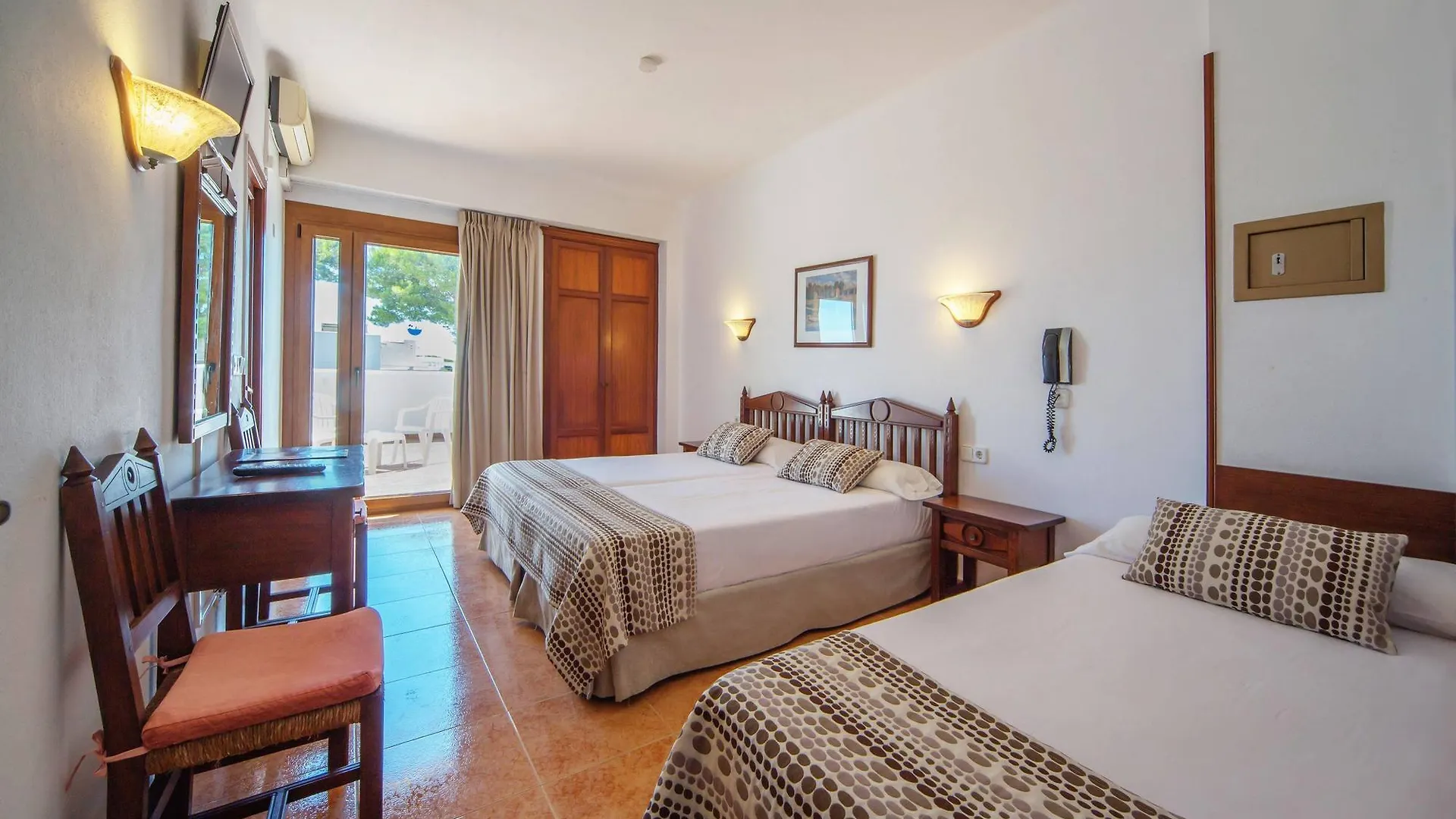 Hotel Ses Puntetes Cala d'Or  Spain